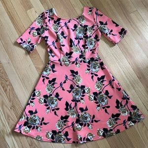 Forever 21 Floral Dress Size Medium